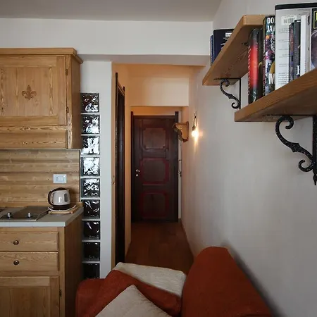 Royal Apartament ססטריארה